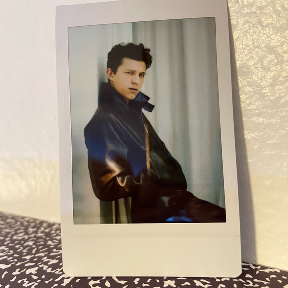 Tom Holland Polaroids - Picture 14 of 15